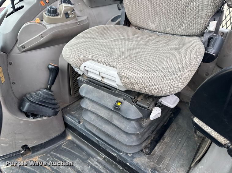 image for item DW3378 2014 Case IH Farmall 105U MFWD tractor