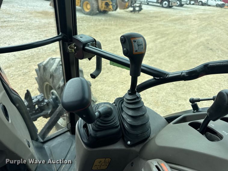 image for item DW3378 2014 Case IH Farmall 105U MFWD tractor