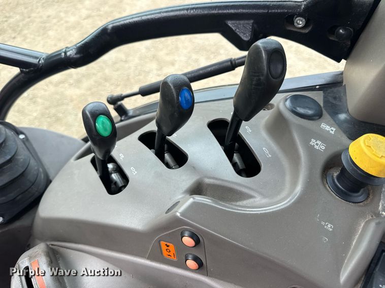 image for item DW3378 2014 Case IH Farmall 105U MFWD tractor