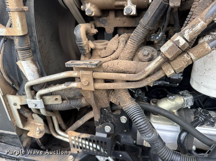 image for item DW3378 2014 Case IH Farmall 105U MFWD tractor