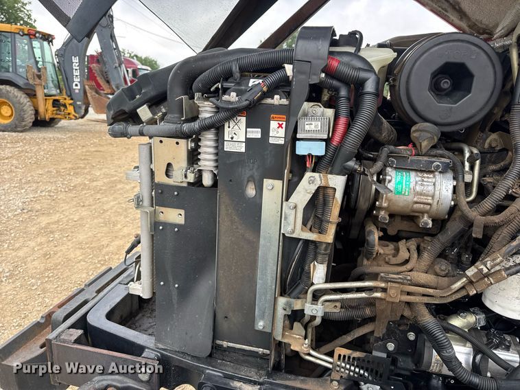 image for item DW3378 2014 Case IH Farmall 105U MFWD tractor