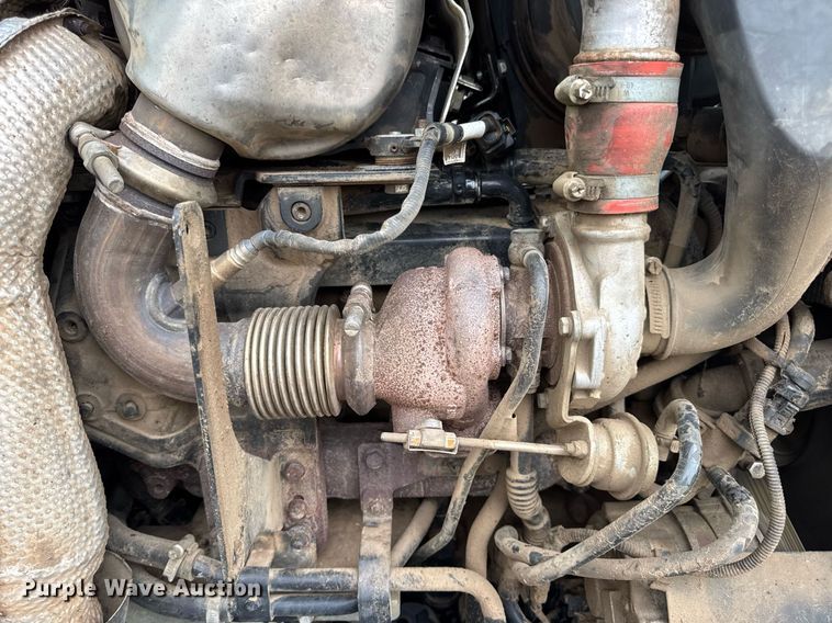 image for item DW3378 2014 Case IH Farmall 105U MFWD tractor