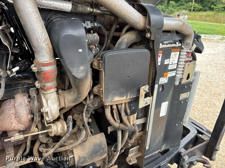 image for item DW3378 2014 Case IH Farmall 105U MFWD tractor