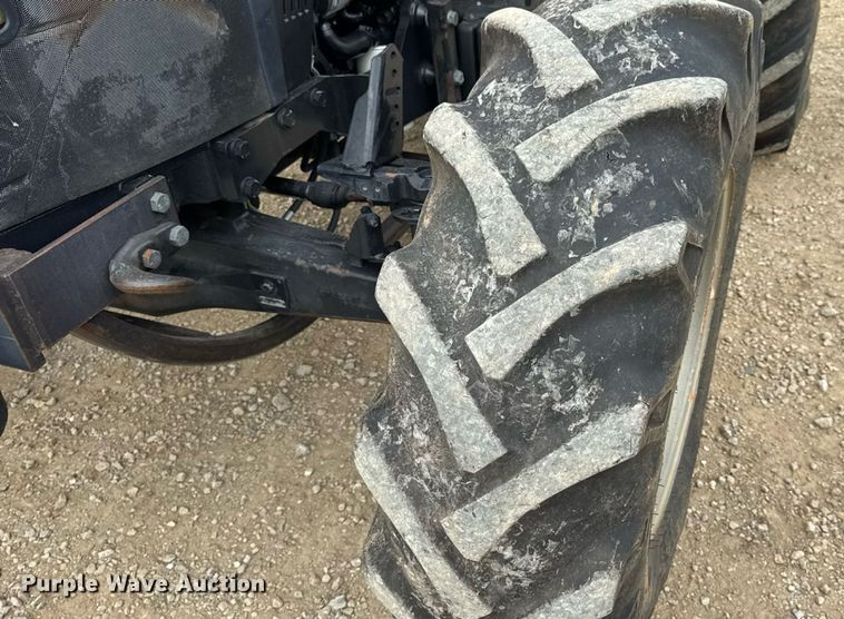 image for item DW3378 2014 Case IH Farmall 105U MFWD tractor