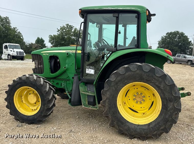 image for item DW3380 2009 John Deere 6430 Premium MFWD tractor