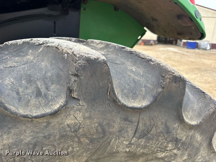 image for item DW3380 2009 John Deere 6430 Premium MFWD tractor