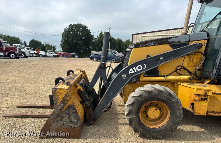 image for item DW3382 2008 John Deere 410J backhoe