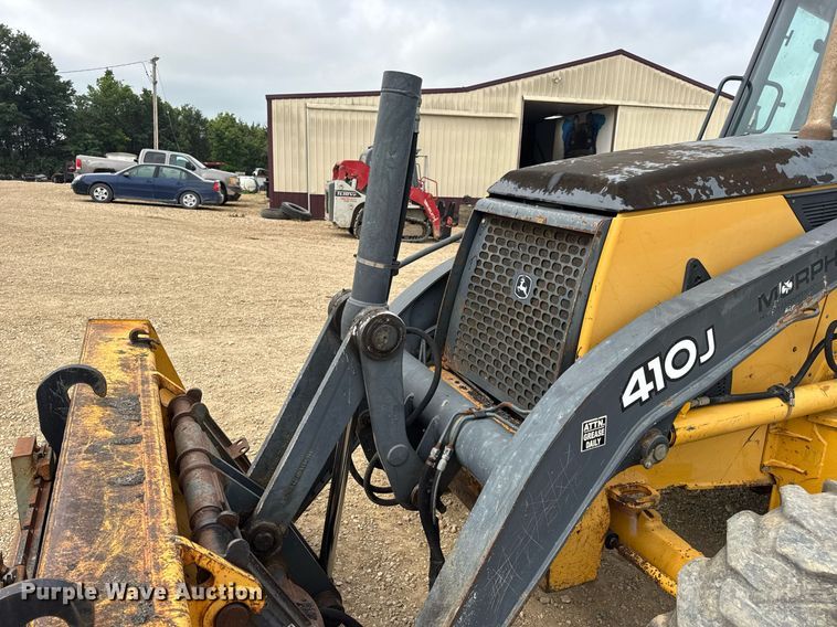 image for item DW3382 2008 John Deere 410J backhoe