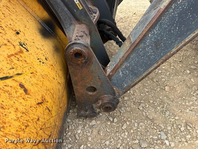image for item DW3382 2008 John Deere 410J backhoe