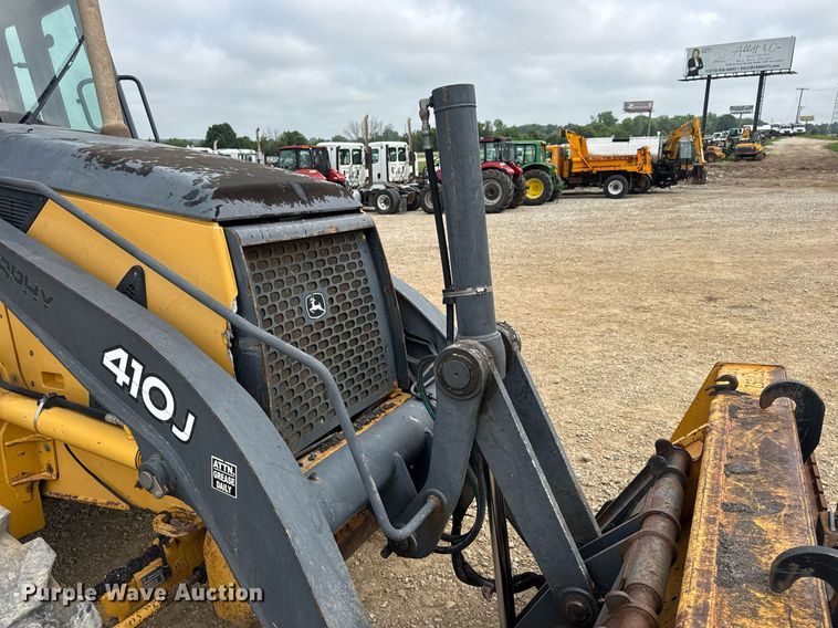 image for item DW3382 2008 John Deere 410J backhoe