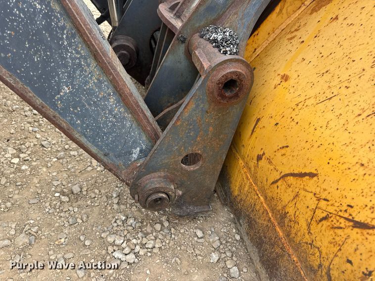 image for item DW3382 2008 John Deere 410J backhoe