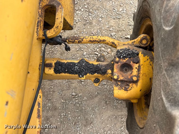 image for item DW3382 2008 John Deere 410J backhoe
