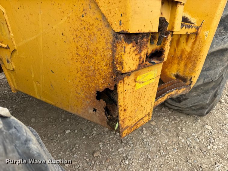 image for item DW3382 2008 John Deere 410J backhoe
