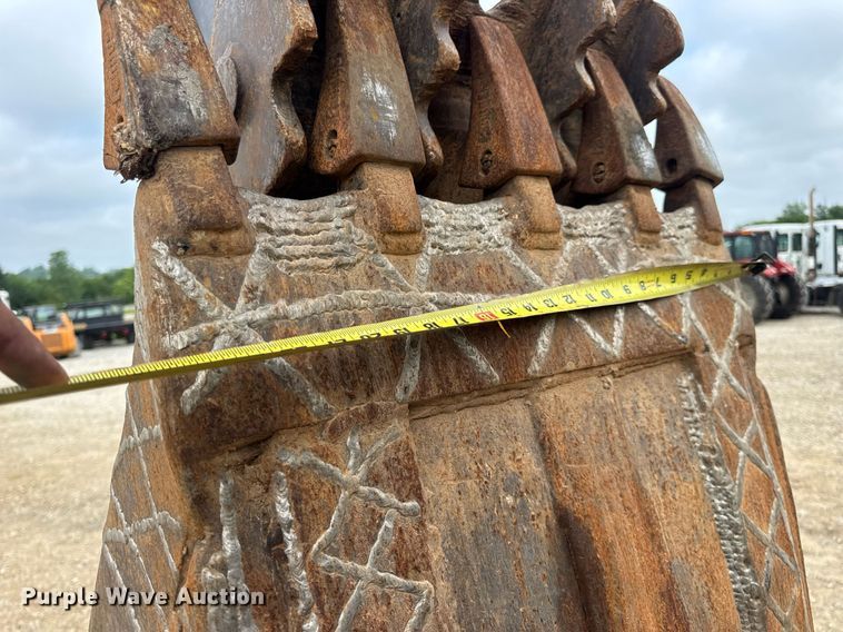 image for item DW3382 2008 John Deere 410J backhoe