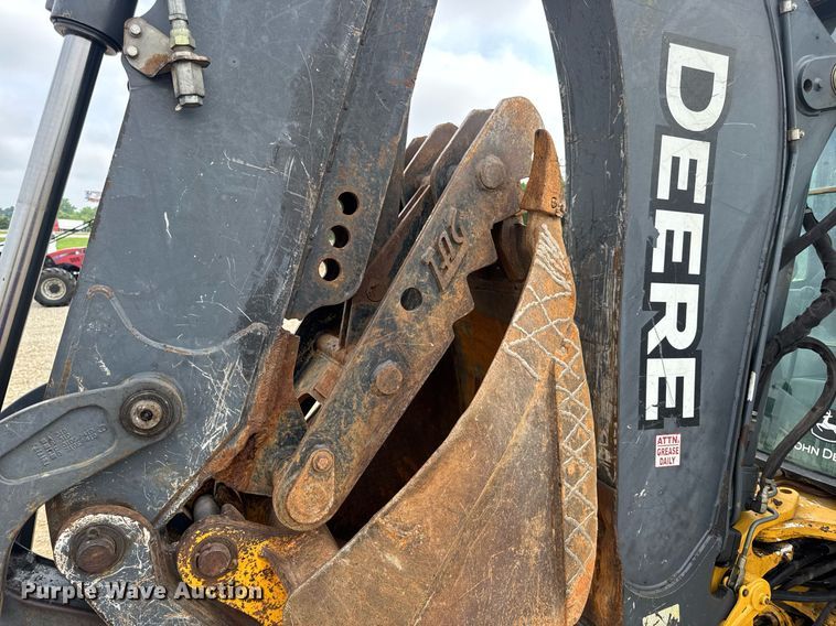 image for item DW3382 2008 John Deere 410J backhoe