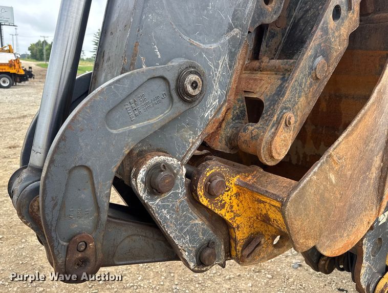 image for item DW3382 2008 John Deere 410J backhoe