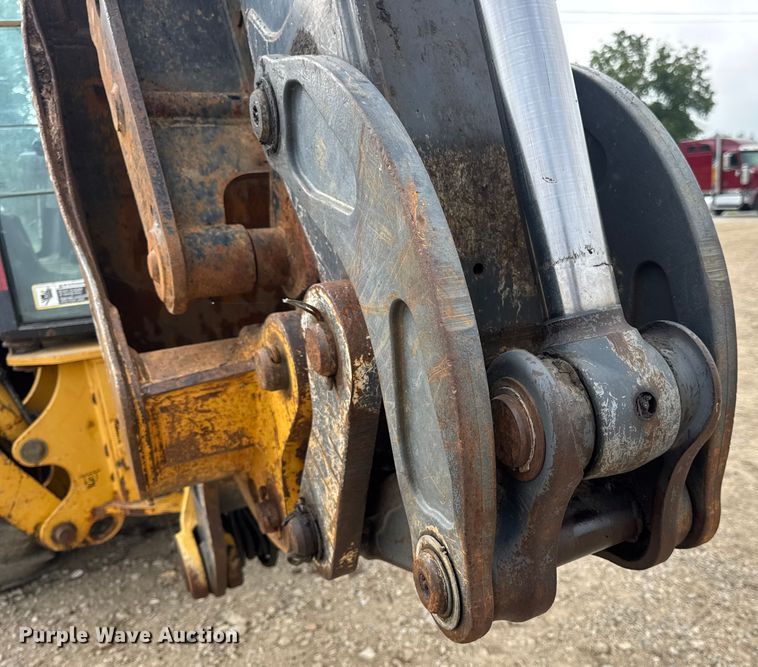 image for item DW3382 2008 John Deere 410J backhoe