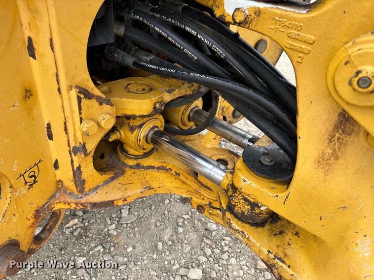 image for item DW3382 2008 John Deere 410J backhoe