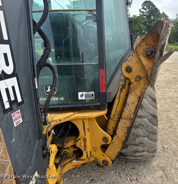 image for item DW3382 2008 John Deere 410J backhoe