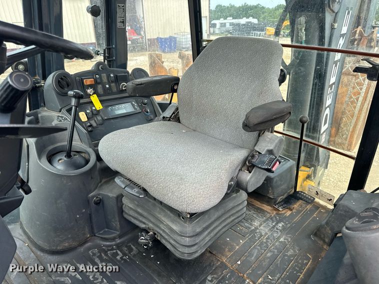 image for item DW3382 2008 John Deere 410J backhoe