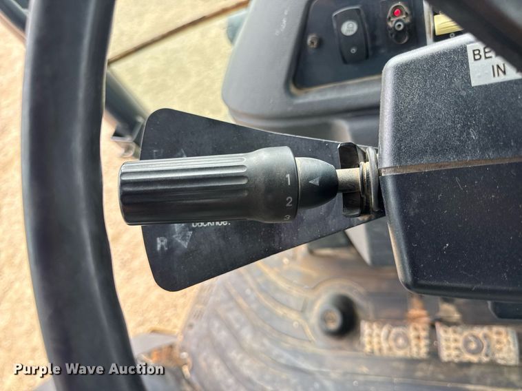 image for item DW3382 2008 John Deere 410J backhoe