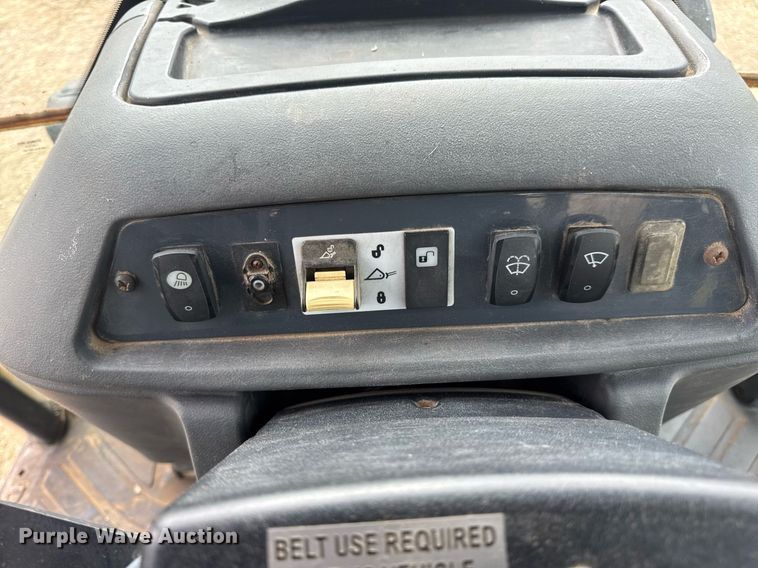 image for item DW3382 2008 John Deere 410J backhoe