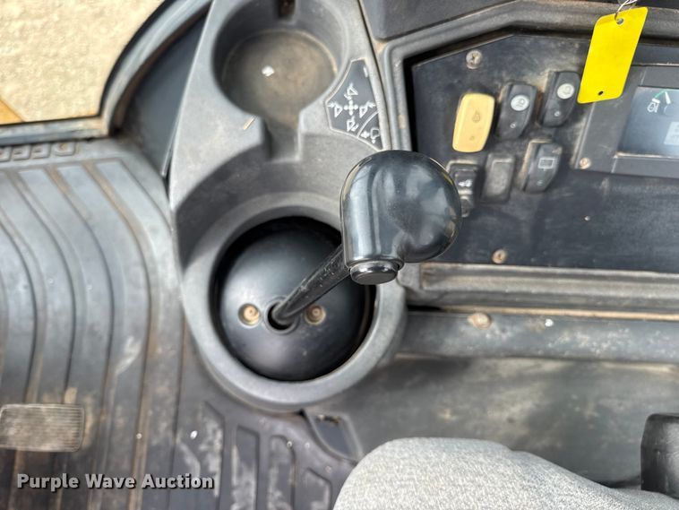 image for item DW3382 2008 John Deere 410J backhoe