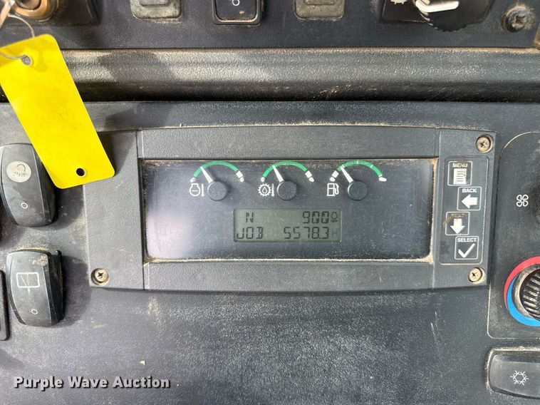 image for item DW3382 2008 John Deere 410J backhoe