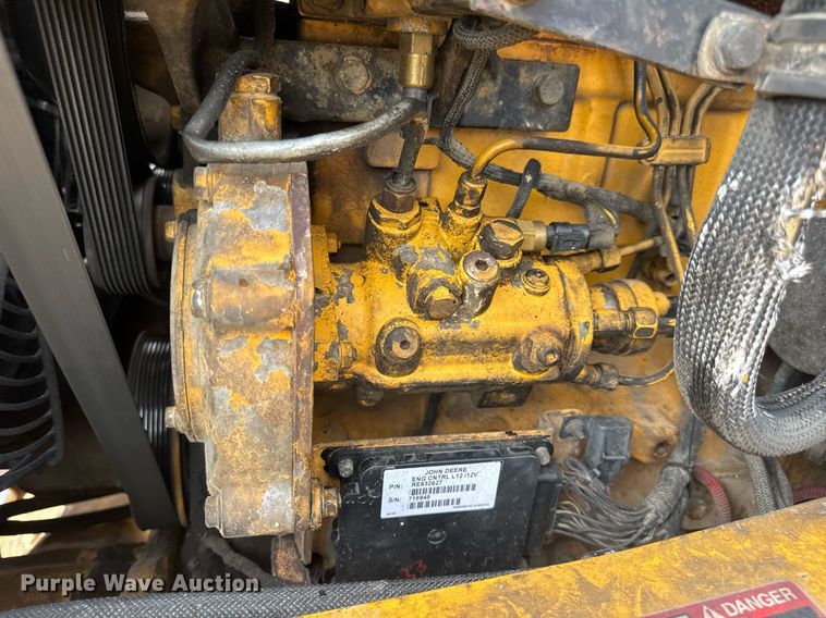 image for item DW3382 2008 John Deere 410J backhoe