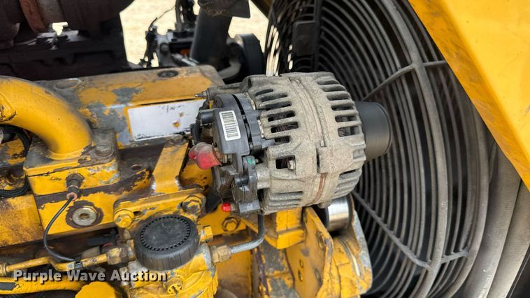 image for item DW3382 2008 John Deere 410J backhoe