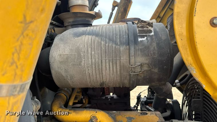 image for item DW3382 2008 John Deere 410J backhoe