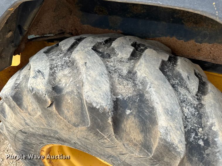 image for item DW3382 2008 John Deere 410J backhoe