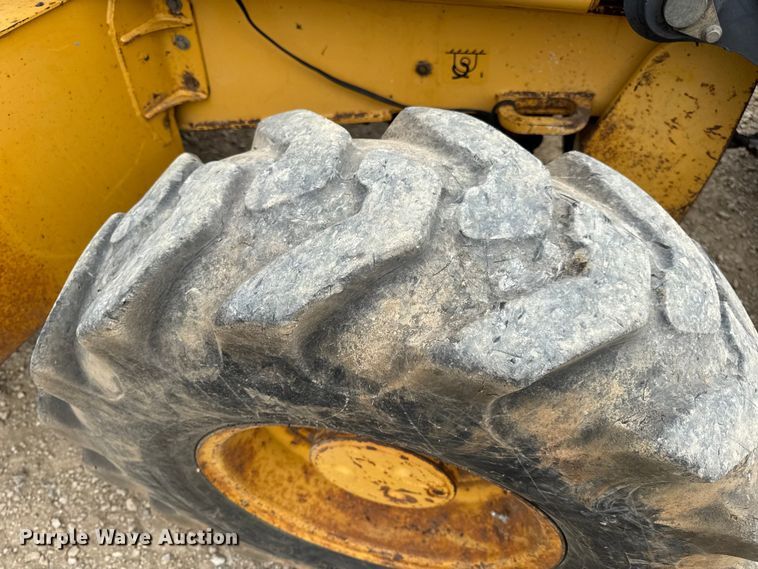 image for item DW3382 2008 John Deere 410J backhoe