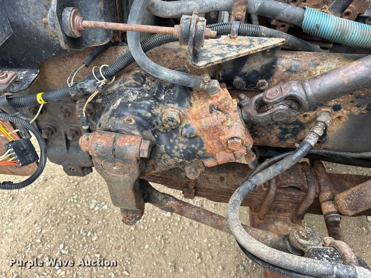 image for item DW3383 2000 International 4900 dump truck