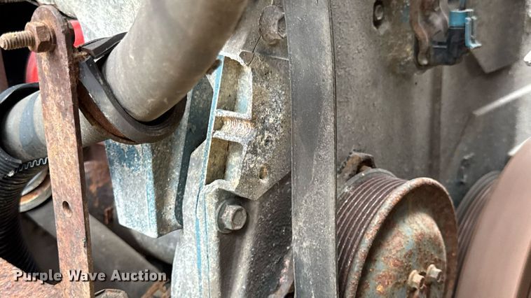 image for item DW3383 2000 International 4900 dump truck