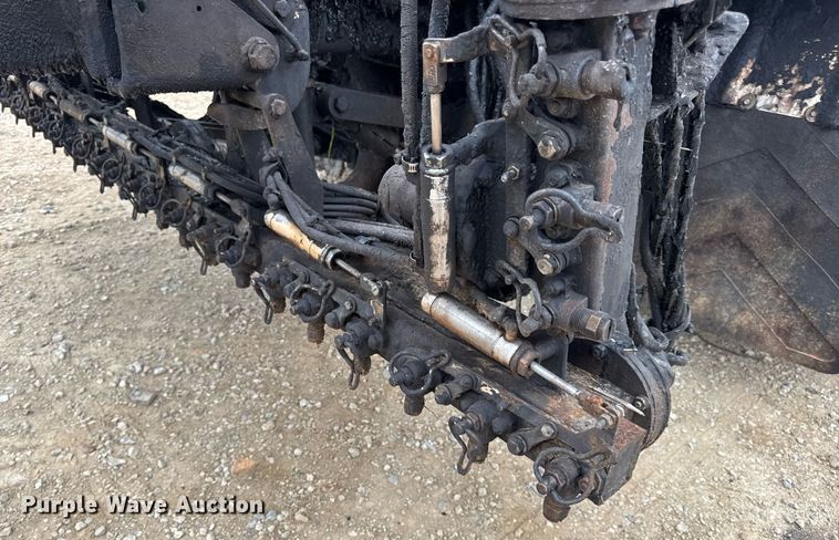 image for item DW3384 2005 Chevrolet C7500 oil distributor truck