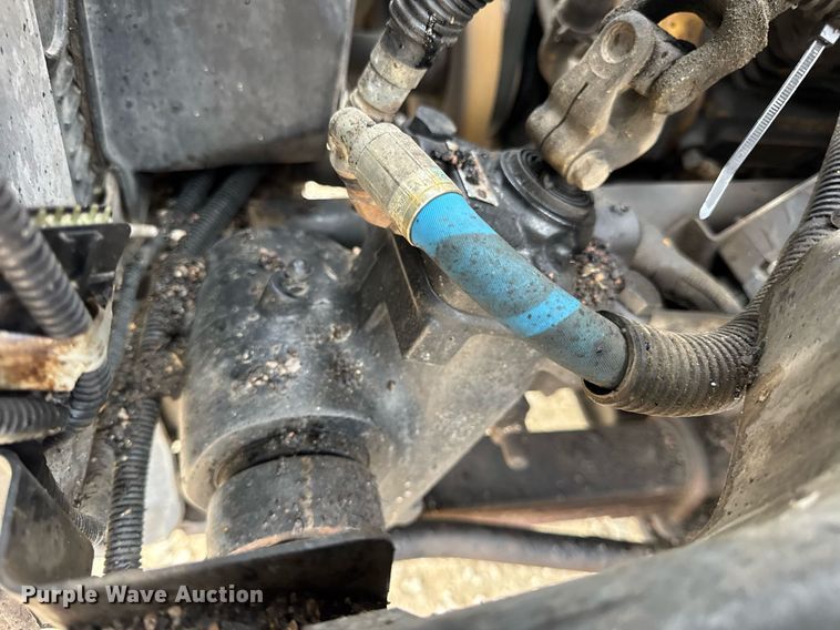 image for item DW3384 2005 Chevrolet C7500 oil distributor truck