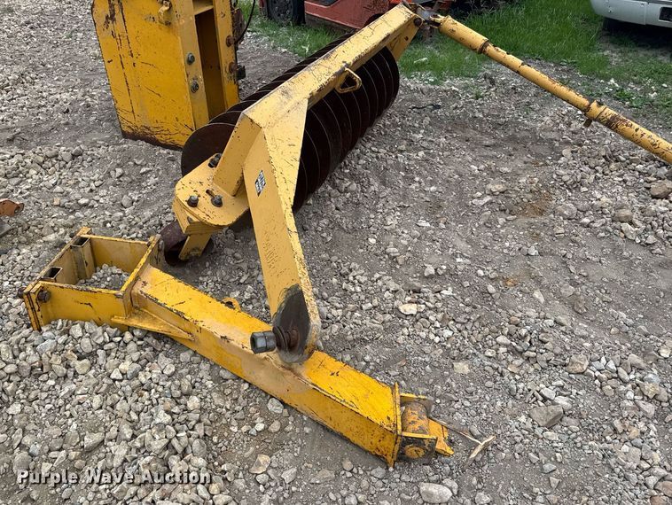 image for item DW3385 Topps motor grader reclaimer