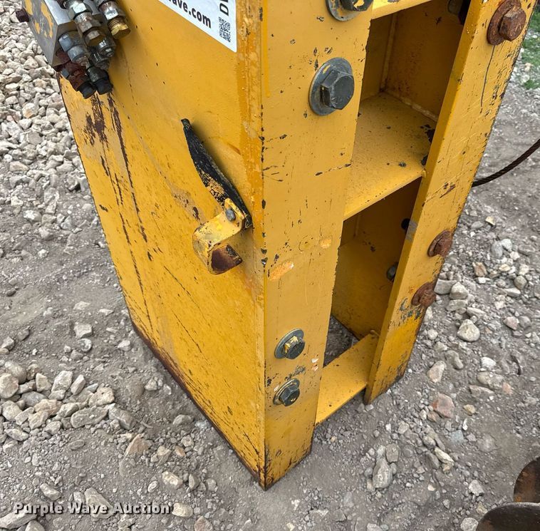 image for item DW3385 Topps motor grader reclaimer