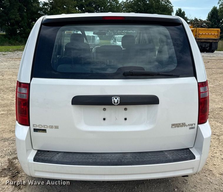 image for item DW3400 2010 Dodge Grand Caravan SE van