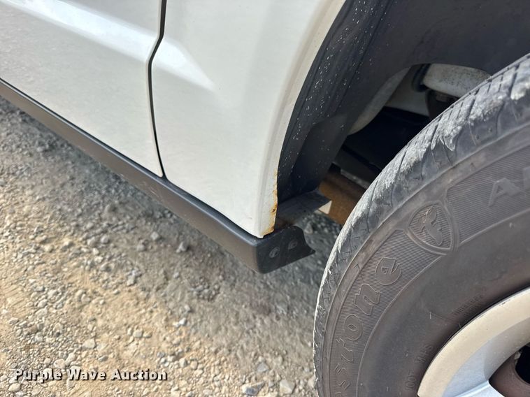 image for item DW3400 2010 Dodge Grand Caravan SE van