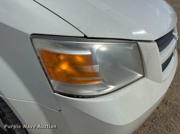 image for item DW3400 2010 Dodge Grand Caravan SE van