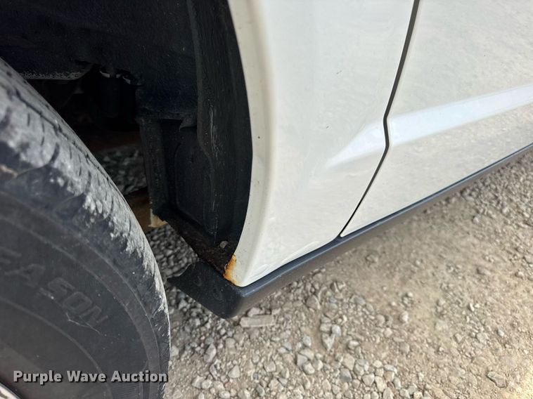 image for item DW3400 2010 Dodge Grand Caravan SE van