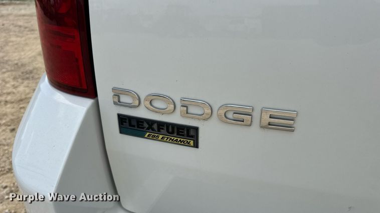 image for item DW3400 2010 Dodge Grand Caravan SE van