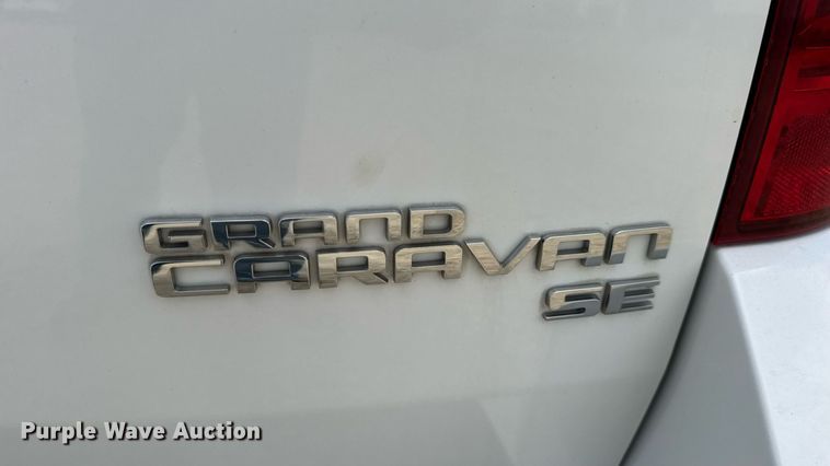 image for item DW3400 2010 Dodge Grand Caravan SE van