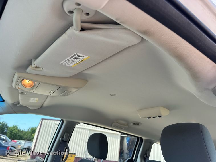 image for item DW3400 2010 Dodge Grand Caravan SE van