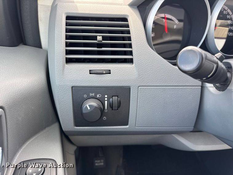 image for item DW3400 2010 Dodge Grand Caravan SE van