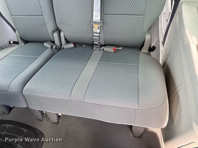 image for item DW3400 2010 Dodge Grand Caravan SE van