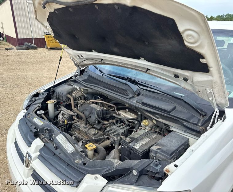 image for item DW3400 2010 Dodge Grand Caravan SE van