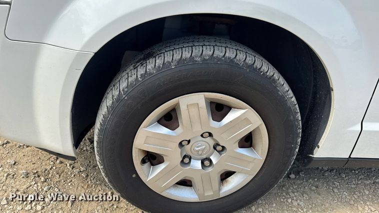image for item DW3400 2010 Dodge Grand Caravan SE van